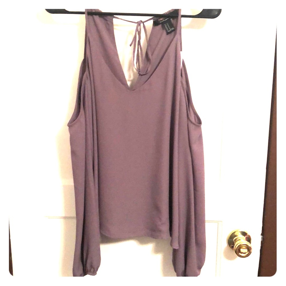 Top with cut out shoulders